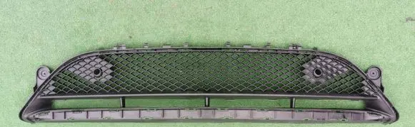 Mercedes-Benz E W213 Front bumper lower grill