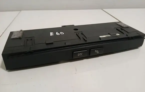 BMW 5 E60 E61 Parking (PDC) sensor switch 6952477
