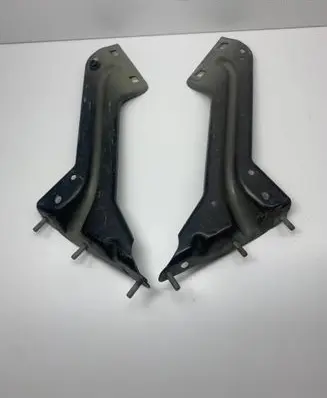Audi Q5 SQ5 Fender mounting bracket 8R0821136 8R0821135