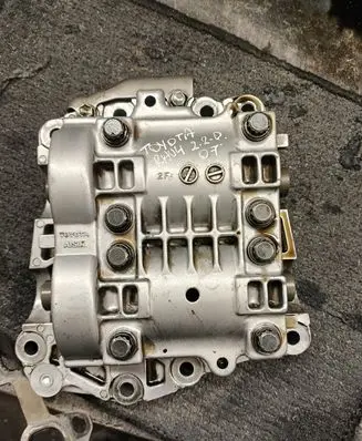 Toyota RAV 4 (XA30) Oil pump AISIN 6L01