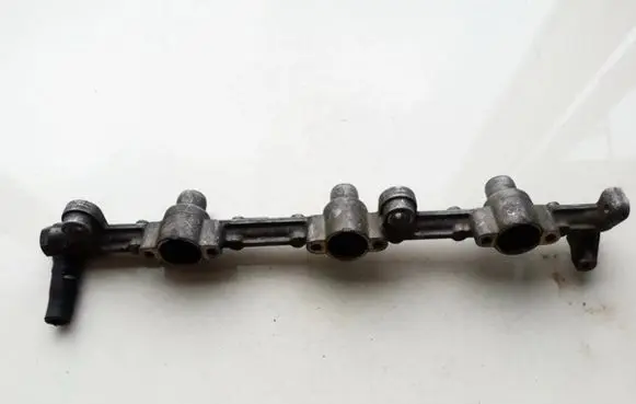 Mazda Xedos 6 Fuel main line pipe G2232