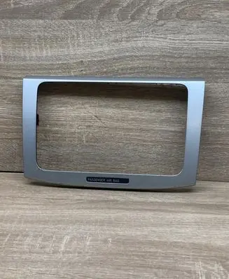 Volkswagen PASSAT B6 Radio/GPS head unit trim 3C0858069M 318410100 3C0919234A