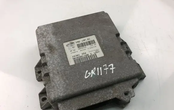Peugeot 206 Engine control unit/module 9635991180E