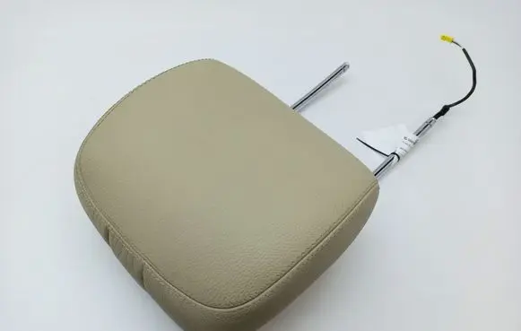 Mercedes-Benz S W221 Front seat headrest 
