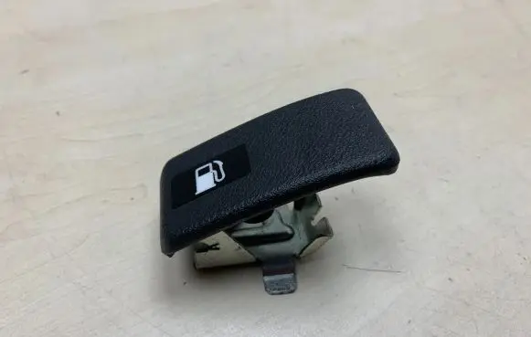 Honda Civic Fuel tank opening switch 