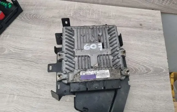 Peugeot 607 Engine control unit/module HW9648237680