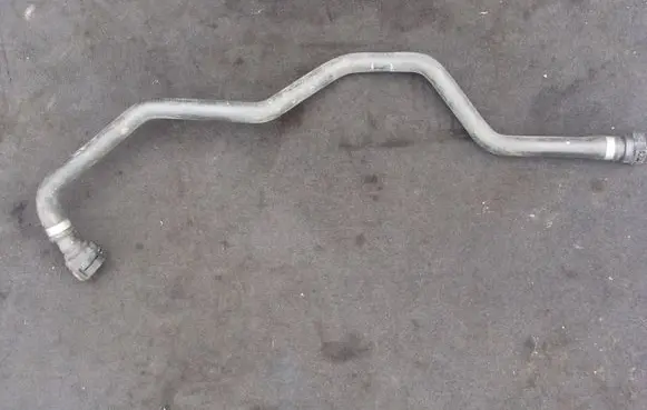 BMW 5 F10 F11 Engine coolant pipe/hose 7809819
