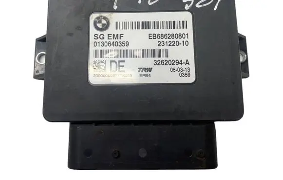 BMW 5 F10 F11 Hand brake control module 6862808 23122010 32620294A