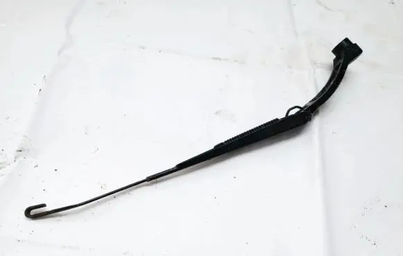 Subaru Outback Front wiper blade arm