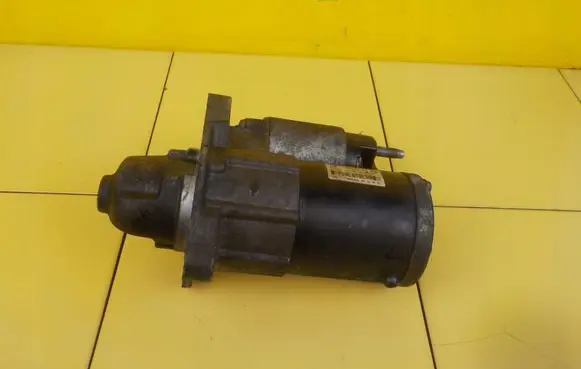 Opel Corsa E Starter motor 12638692 B10XFT