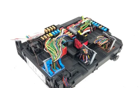 Peugeot 308 SW Other control units/modules 9807054180