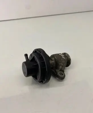 Volkswagen Caddy EGR valve 038131501BC