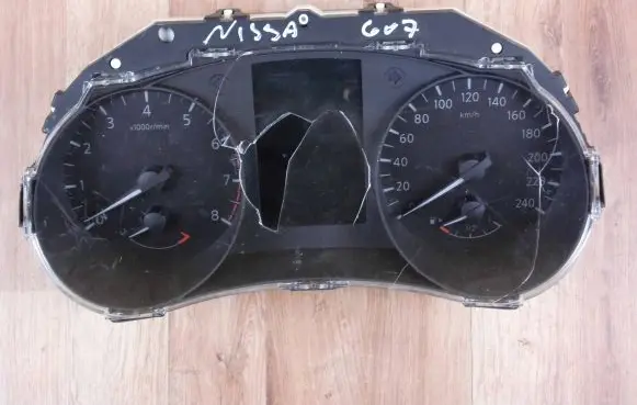Nissan Qashqai Speedometer (instrument cluster) 24810HV83B HV83B