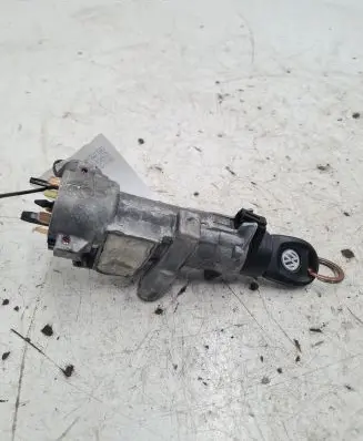 Volkswagen PASSAT B5 Ignition lock 4B0905851B