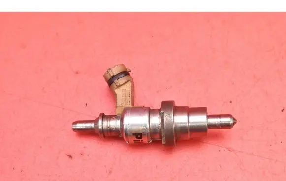 Toyota Corolla Verso E121 Fuel injector 23710-26071