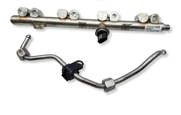 KIA Sportage Fuel main line pipe 353002M400