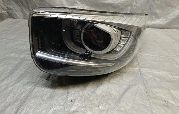 KIA Picanto Headlight/headlamp 92101-G63