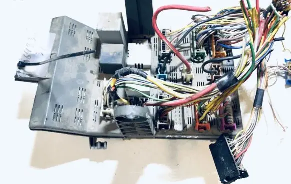 Renault Laguna I Fuse box set 7700821586
