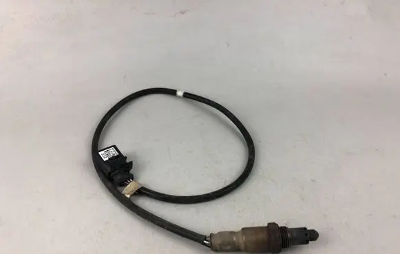 Volkswagen Golf VIII Lambda probe sensor 04E906262CS