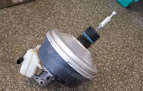 Audi A4 S4 B8 8K Brake booster 8K0612103N