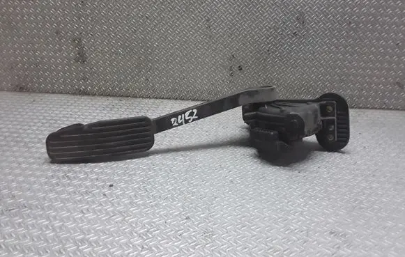 Volvo S60 Accelerator throttle pedal 6PV00853701