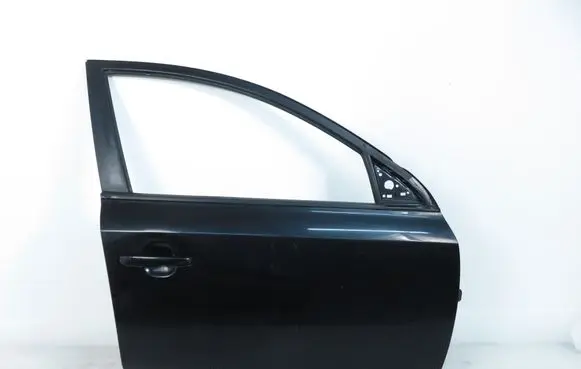 KIA Ceed Front door 