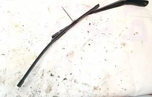 Land Rover Freelander 2 - LR2 Front wiper blade arm