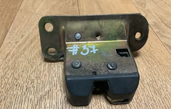 Volvo S40, V40 Tailgate/trunk/boot lock/catch/latch 