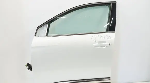 Peugeot 3008 II Front door 300802026DLP