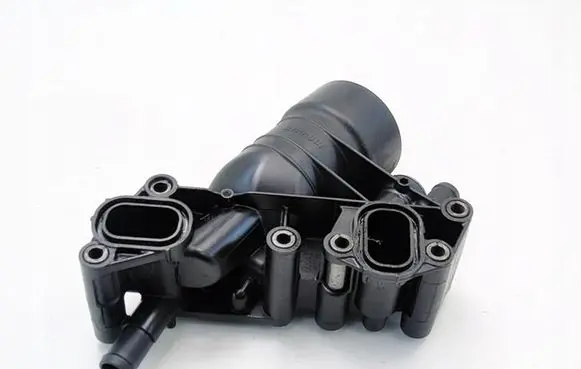 Opel Vivaro Oil filter mounting bracket 152081926R