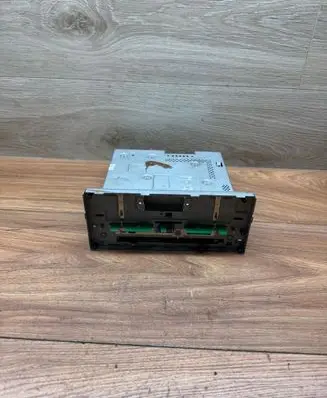 Audi A1 Radio/CD/DVD/GPS head unit 8X0035180 28287755