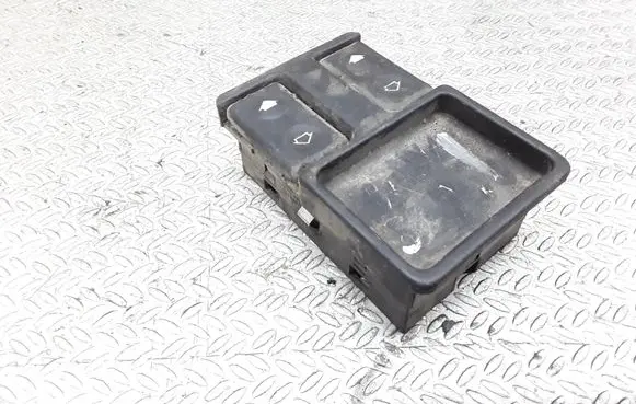 BMW 5 E34 Electric window control switch 1374491