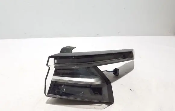 Nissan Qashqai J12 Rear/tail lights 26550HN20A