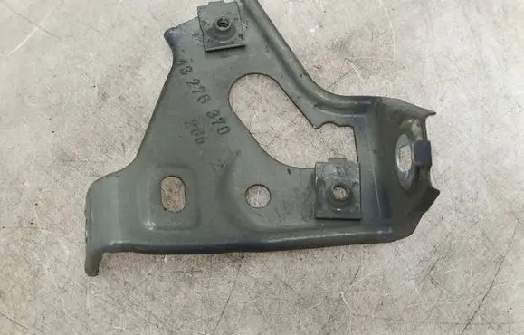 Opel Astra J Fender mounting bracket 13276370