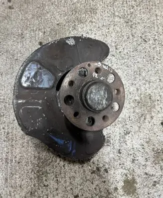 Mercedes-Benz E AMG W212 Front wheel hub spindle knuckle