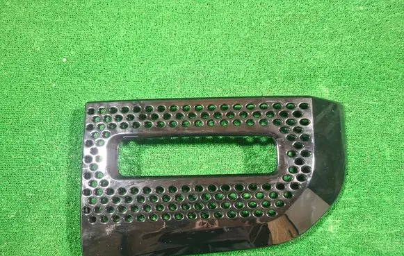 Land Rover Defender Front bumper lower grill L8B215B217A