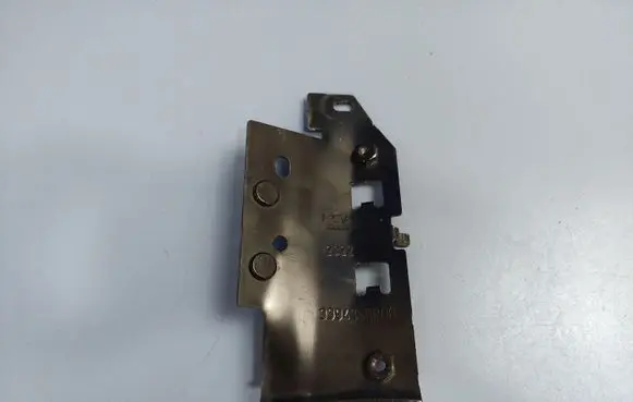 Opel Mokka B Distronic sensor bracket 3394350R00