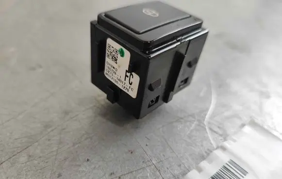 Jaguar XE Central locking switch button T2H6078