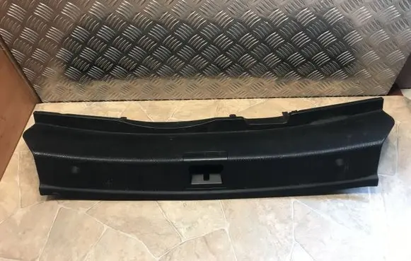 Mercedes-Benz C W204 Trunk/boot sill cover protection A2046900825