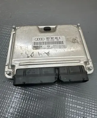 Audi A4 S4 B8 8K Engine control unit/module 0281011135 8E0907401Q 1039S01812