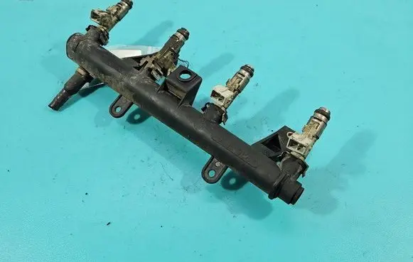 Peugeot 206 Fuel injector 9625194080C IMPRK1513354