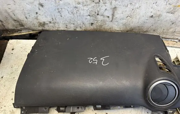 Mazda 3 I Passenger airbag BP4K60350