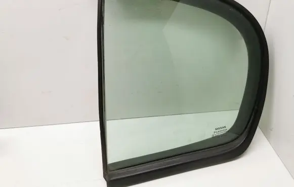 Nissan Almera N16 Rear side window 82273 BM700 9007
