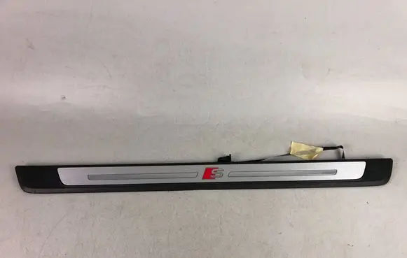 Audi e-tron Front sill trim cover 4KE947418A