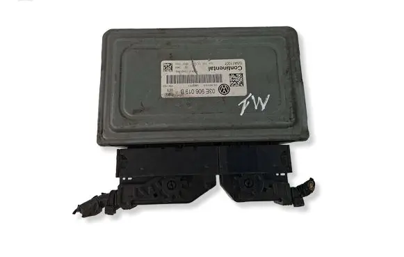 Volkswagen Polo V 6R Engine control unit/module 03E906019B 5WA11001