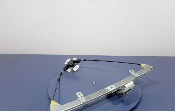 Volkswagen Fox Front door window regulator with motor 851574