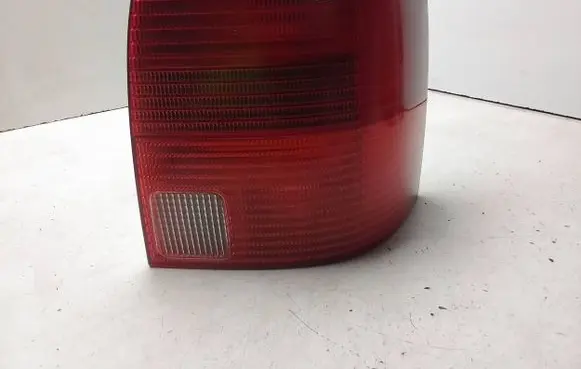 Volkswagen PASSAT B5.5 Rear/tail lights 22270