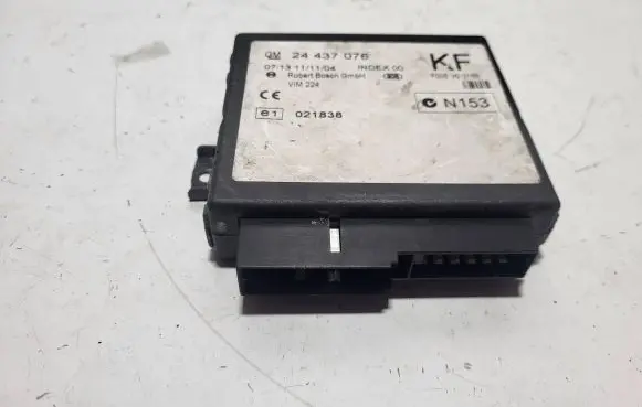 Opel Zafira A Comfort/convenience module 24437076 F005V00155 021838