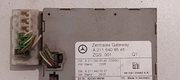 Mercedes-Benz E W211 Gateway control module A2115408545 A2114420027 A2115408345