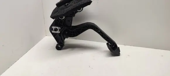 Ford Fiesta Clutch pedal AY117B633AC